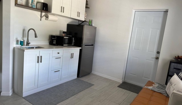 Guest Suite Near Beaches, Ballgames, Casino & RSW.
