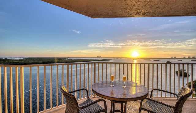 Gulf Breeze Escape with Pool Near Lovers Key & White Sand Beaches | 3 Units