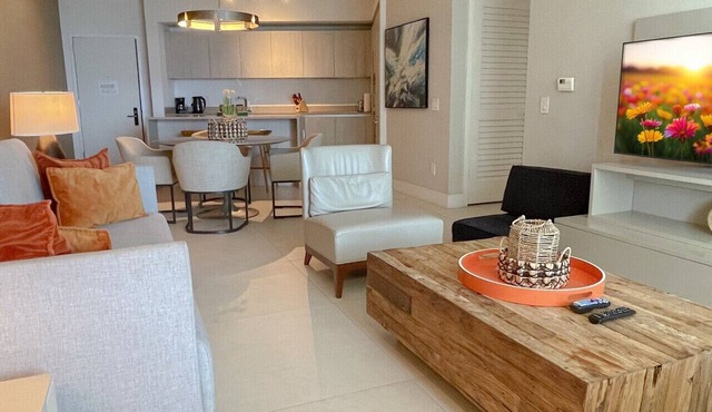 HD7 Incredible 1bed apt Ocean View in Hollywood Beach