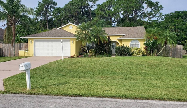 Heated pool, private setting in paradise COMPLETELY Renovated 9-22.