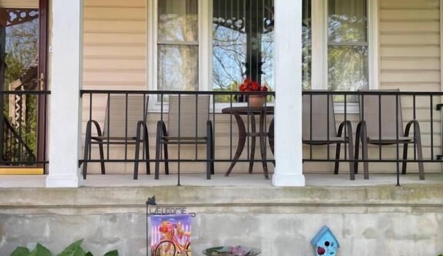 Hillcrest Bed and Breakfast