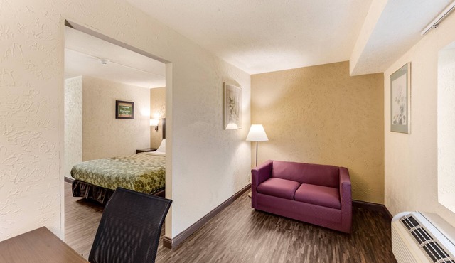 Hillside Inn & suites in Binghamton