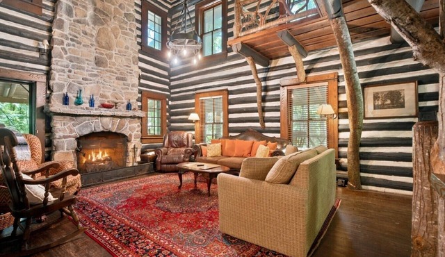 Historic Cabin Retreat w/Unique Mountain History