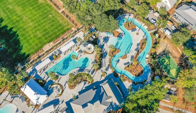 Holiday Dates Available! Location! Location! Location! Golf Cart! Private Pool!