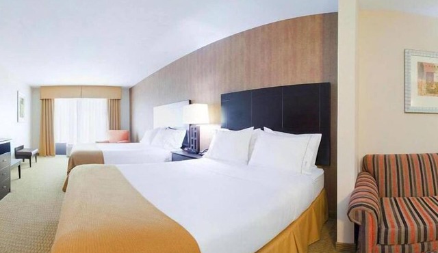 Holiday Inn Express Hotel & Suites Lebanon by IHG