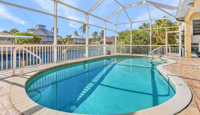 Island Escape in St. James City, Pool Home!