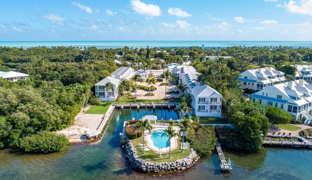 Islander Resort Oceanside | 4 Units | 5 mi to Windley Reef