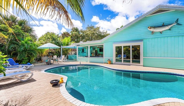 Its 5 O`clock Somewhere | Heated Pool & Firepit