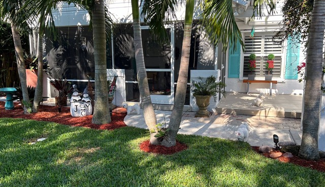 Jasper Cove A Gem in “ Old Hobe Sound” 1 Mile to Hobe Sound Beach