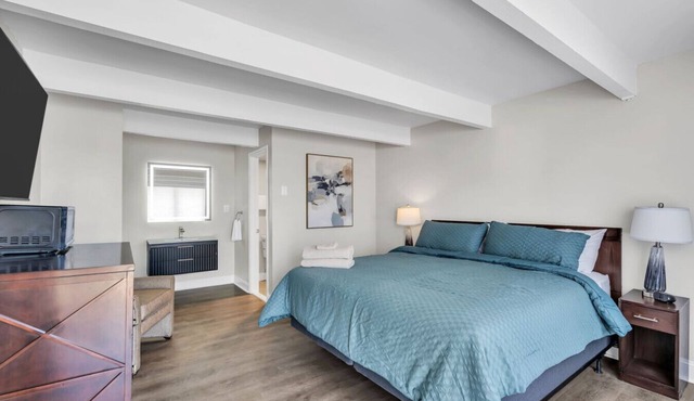 Jersey Shore Stay | Free Parking, Pool, Steps to the Beach