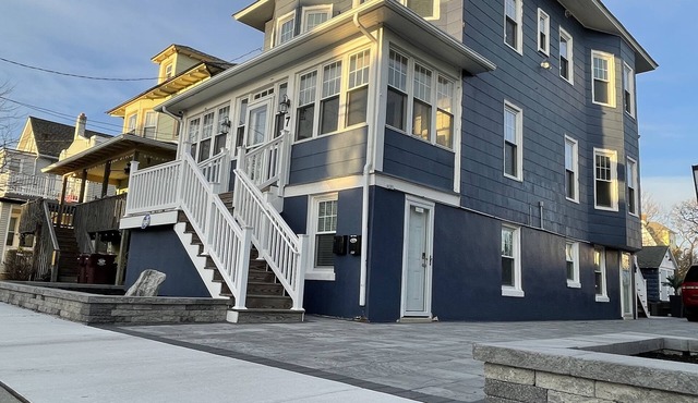 July 4th Getaway! Flexible 4-Night Stay 7BR Ventnor Beach House Sleeps 16