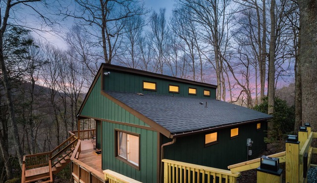 Just 15 minutes from Sugar Ski Mountain, Beech Mountain, and Boone!