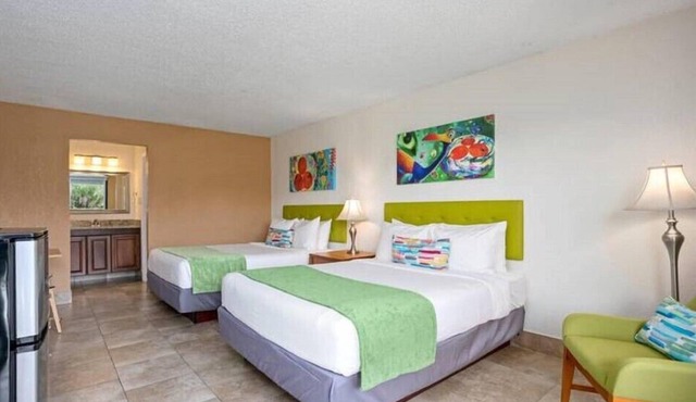 Kissimmee Contemporary Room with 2 DBL Beds & Pool