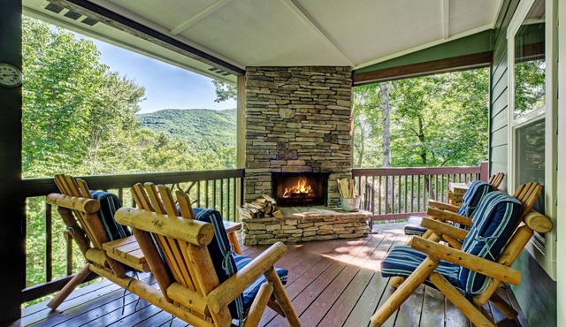 Knotty & Nice - Great Family Vacation with Amenities!