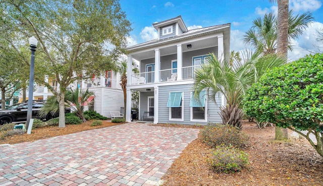Kono Breeze | 4 BR Destin Vacation Home Near Crystal Beach | Golf Cart Included! | 2PM Check in! Resort Pool + Prime Location