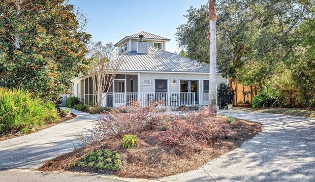 L'escapade, Old Seagrove, Near Seaside, Private Heated Pool, Close to Beach