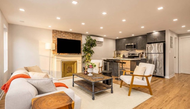 Lafayette Loft I | 2BR Duplex w/Terrace