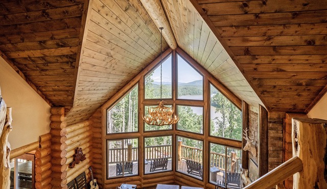 Lake Front Log Cabin with Double Decker Dock&Mtn. Views