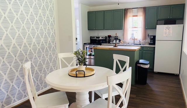 Lakefront house sleeps 5 - Lake Rabon, Laurens SC