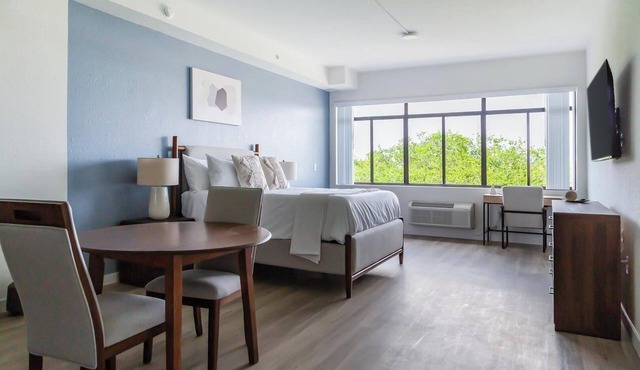 Landing | Amazing Studio, Gym, Clubhouse