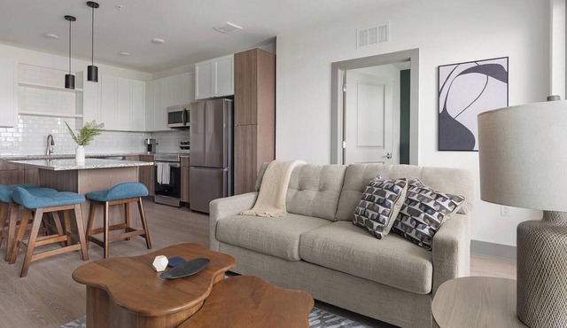 Landing | Beautiful 2BD, Pool, Game Room in Largo