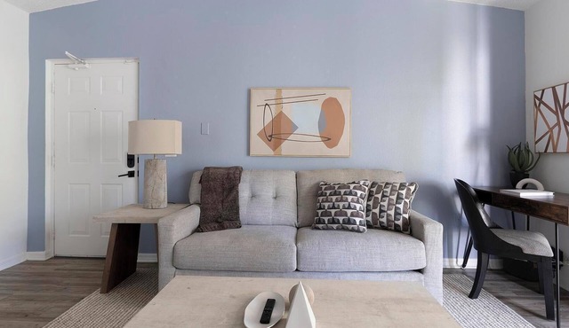 Landing | Chic 1BD, Clubhouse, Gym