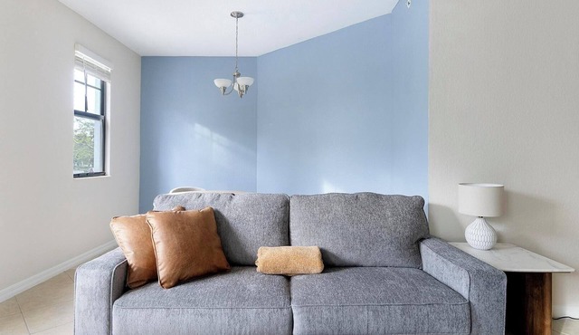 Landing | Chic 1BD, Gym, Clubhouse