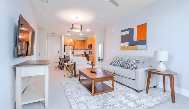 Landing | Chic 2BD, Gym, Pool