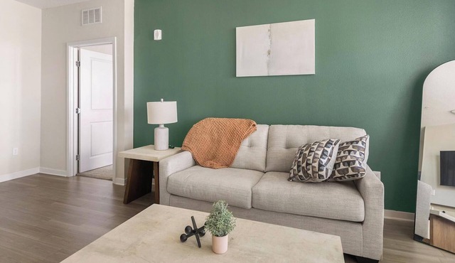 Landing | Incredible 2BD, Gym