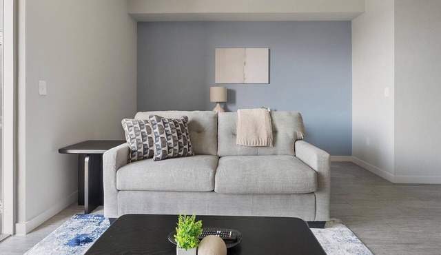 Landing | Incredible 1BD, Gym, Clubhouse