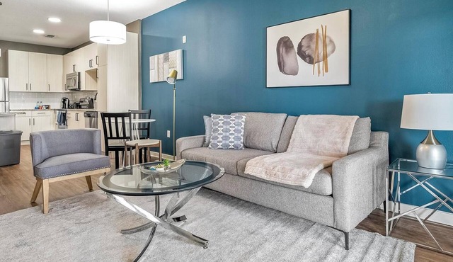 Landing | Incredible 1BD, Pool, Gym