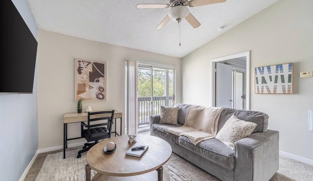 Landing | Incredible 1BD, Tennis Court, Gym