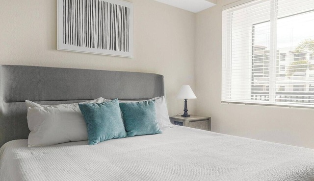 Landing | Incredible 1BD, Gym, Clubhouse