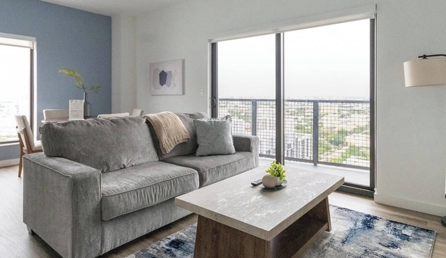 Landing | Incredible 2BD, Pool