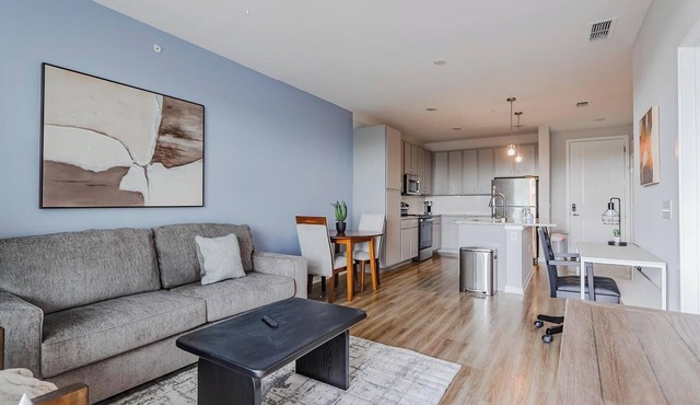 Landing | Spectacular 1BD, Pool, Gym