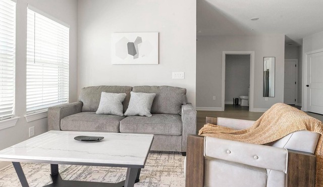 Landing | Spectacular 1BD, Pool
