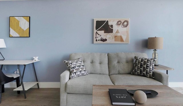 Landing | Spectacular 1BD, Pool