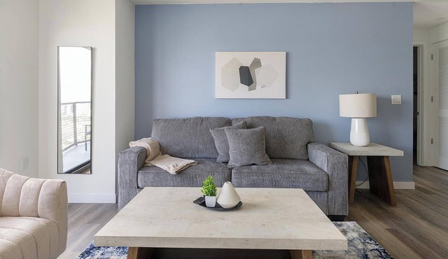 Landing | Spectacular 2BD, Pool