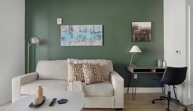 Landing | Stylish 1BD, Clubhouse, Gym