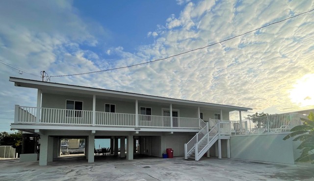 Large 5 Bedroom Canal Home in Summerland Key, FL with Pool