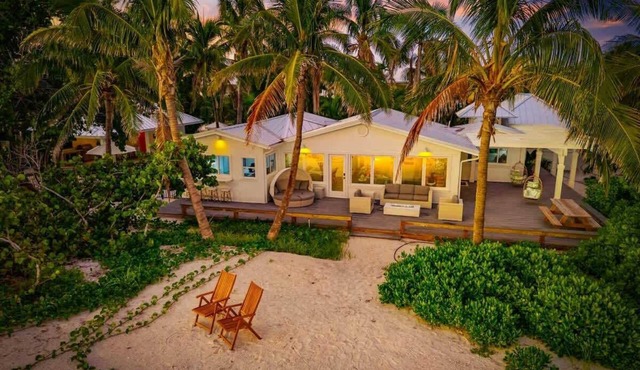 Limefish Luxury | Gulf Front Pool | Sunset Views | Beach Access