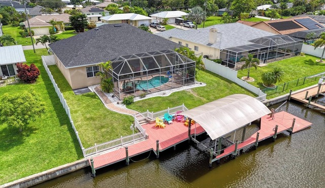 Loaded! Gulf Access Fenced Yard Smart TVS Kayaks Bikes Beach/Fish Gear Dog OK