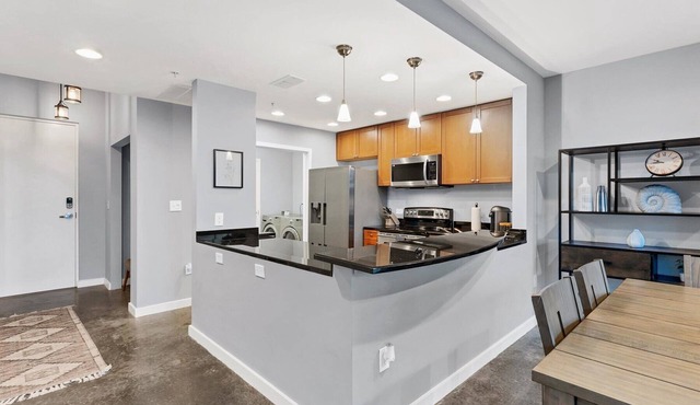 Lovely apartment in downtown Orlando with free parking