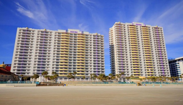 Lovely Ocean Walk 1Bed/1Bath in Daytona Beach, FL!