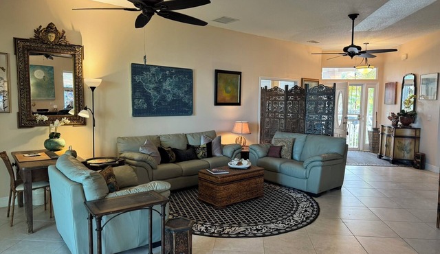 Luna Shoal 2-bedroom house on the river in charming Sebastian