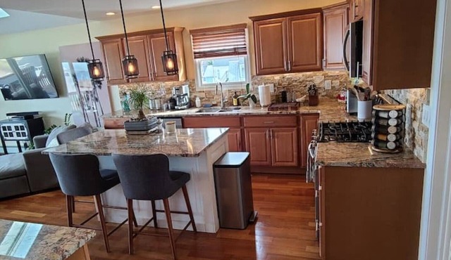LUXURY BEACHFRONT 1BR SUITE OCEAN VIEWS PVT DECK