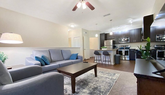 Luxury Living with Nature Views, Pet-friendly