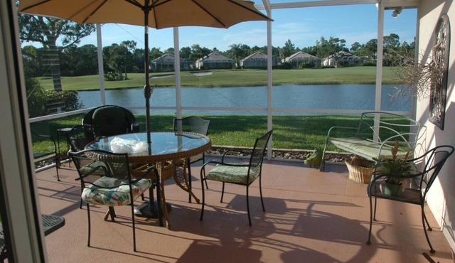 Luxury waterfront GOLF VILLA - Premium location/community