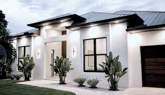Maple Shore Homes Welcomes you to Modern Oasis Naples Park!