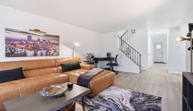 Modern 3BR Townhome in Mt. Lebanon | Garage + Easy City Access in Pittsburgh